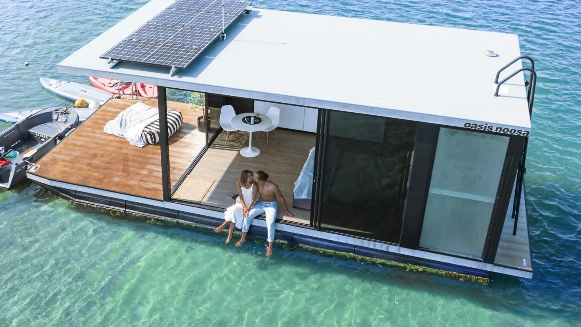 Oasis Noosa - Luxury Floating Eco Villas